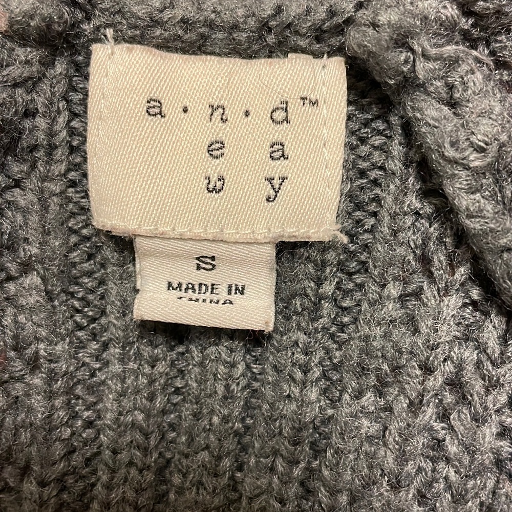 A•New•Day sweater. Size S.